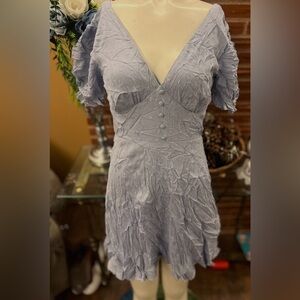 Lulu's Elegant Lace Dress in Light Gray